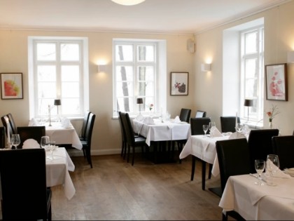 照片: Br&amp;uuml;ckenhaus am Schaalsee